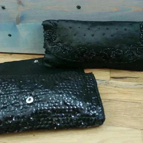 Set of 2 Vintage Black Bead and Sequin Formal Clutches Snap Closure Silky - Picture 8 of 9